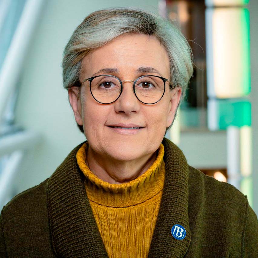 Silvia Dorado-Banacloche, Graduate Program Director/Professor, Management