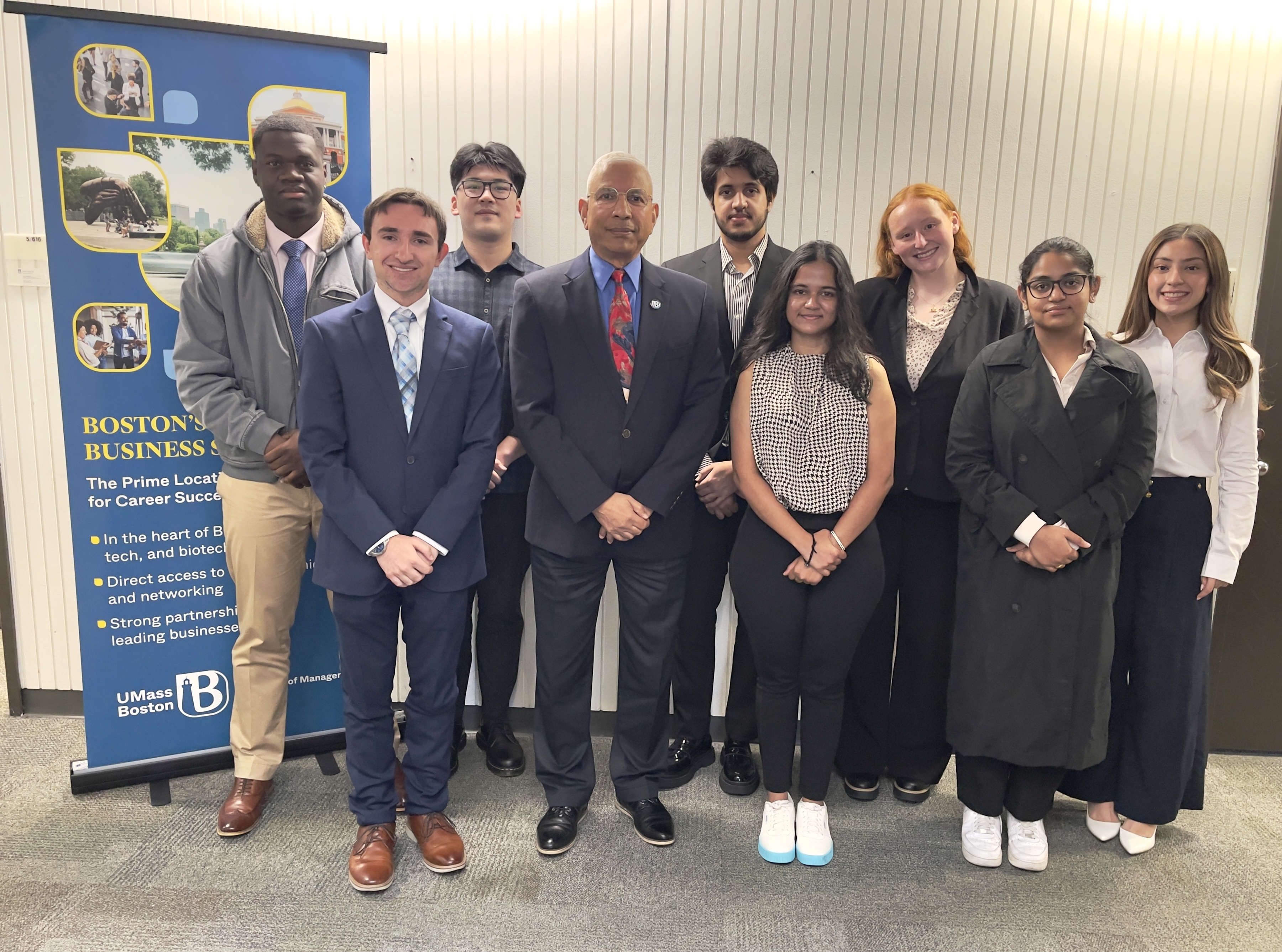 Dean Venky Venkatachalam and the new cohort of College of Management student ambassadors
