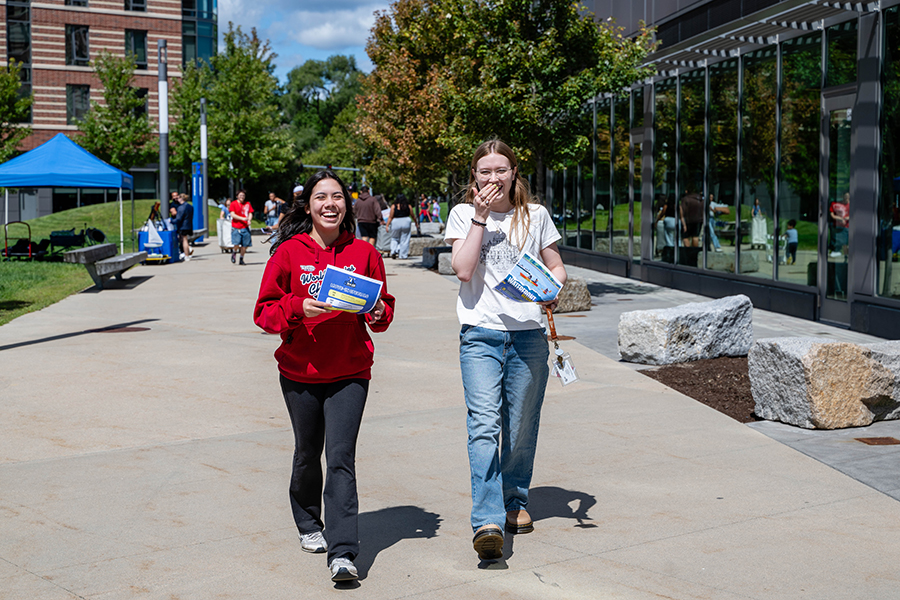Students walking on Move In Day