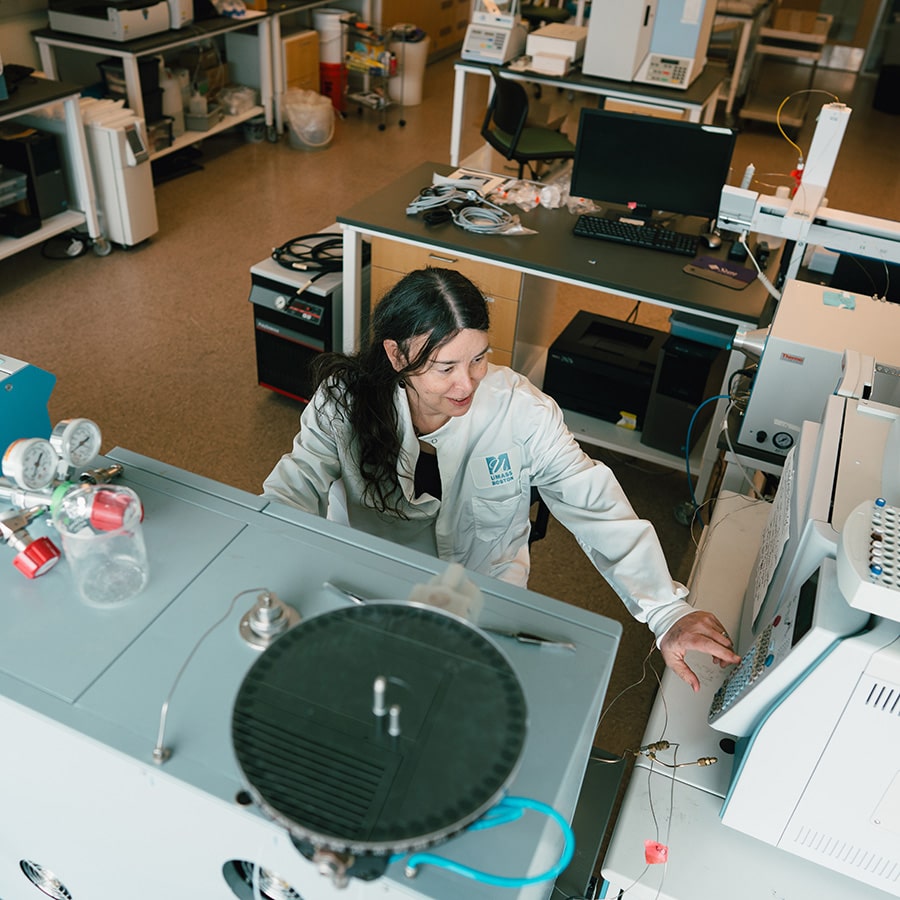 Research equipment at UMass Boston